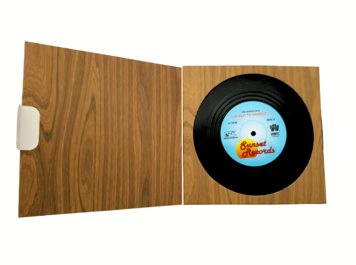 RETRO VINYL RECORDS COASTERS SET. Box packaging with wooden feel inside.