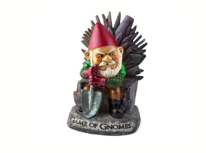 THE GAME OF GNOMES GARDEN GNOME. A fun product and a funny gift for garden decoration.