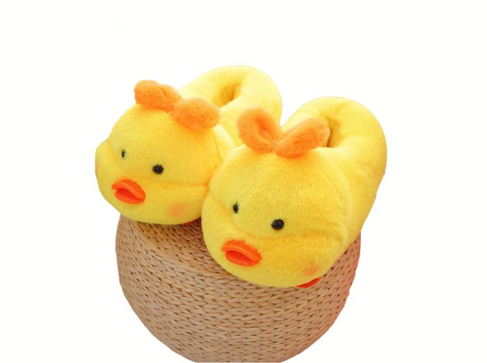 DUCK WINTER SLIPPERS. A fun product and a funny gift that makes your feet warm.